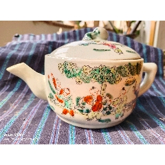 嬰戲圖茶壺_