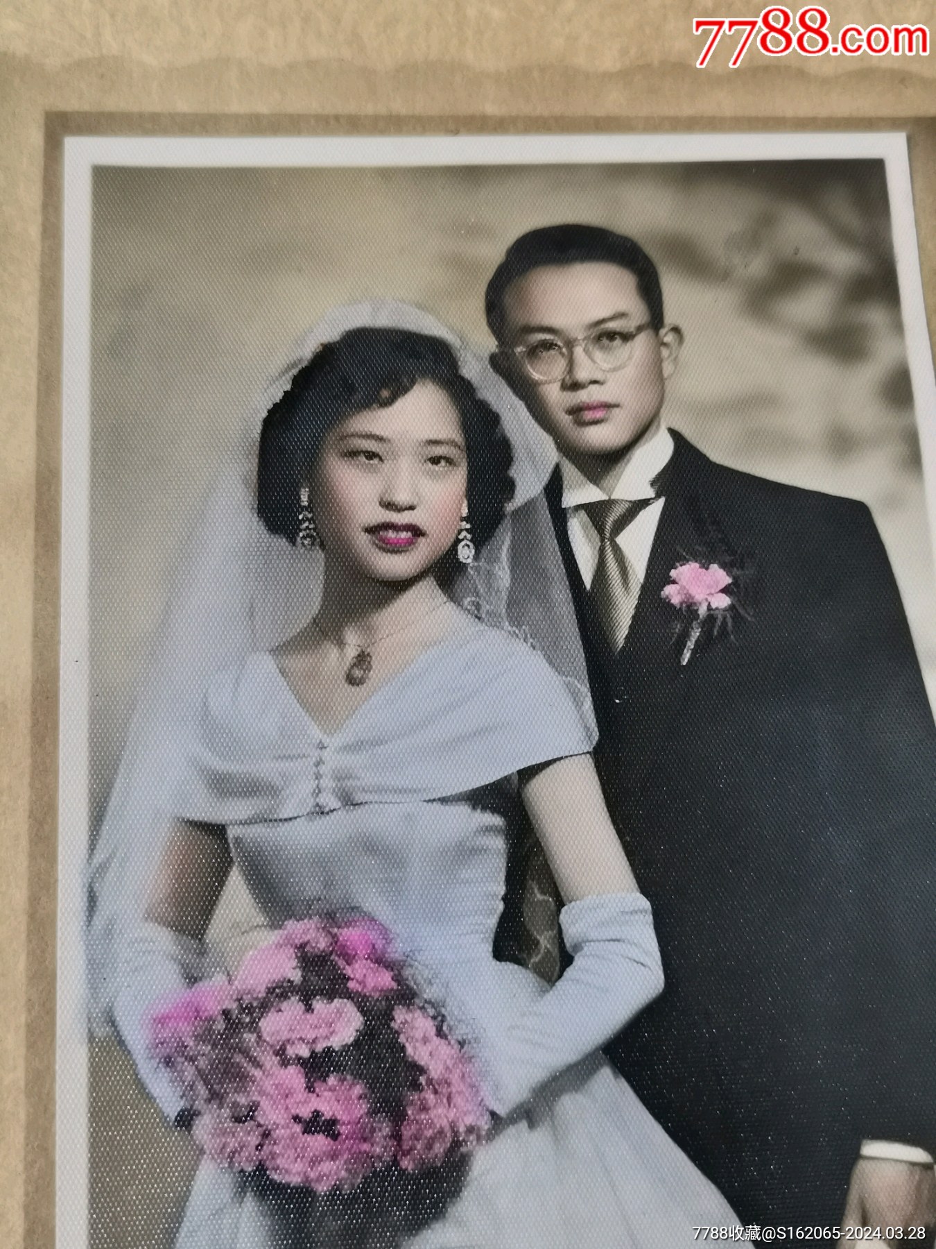 民国手工上色结婚合影_价格30元【老照片老物件杂项铺】_第1张