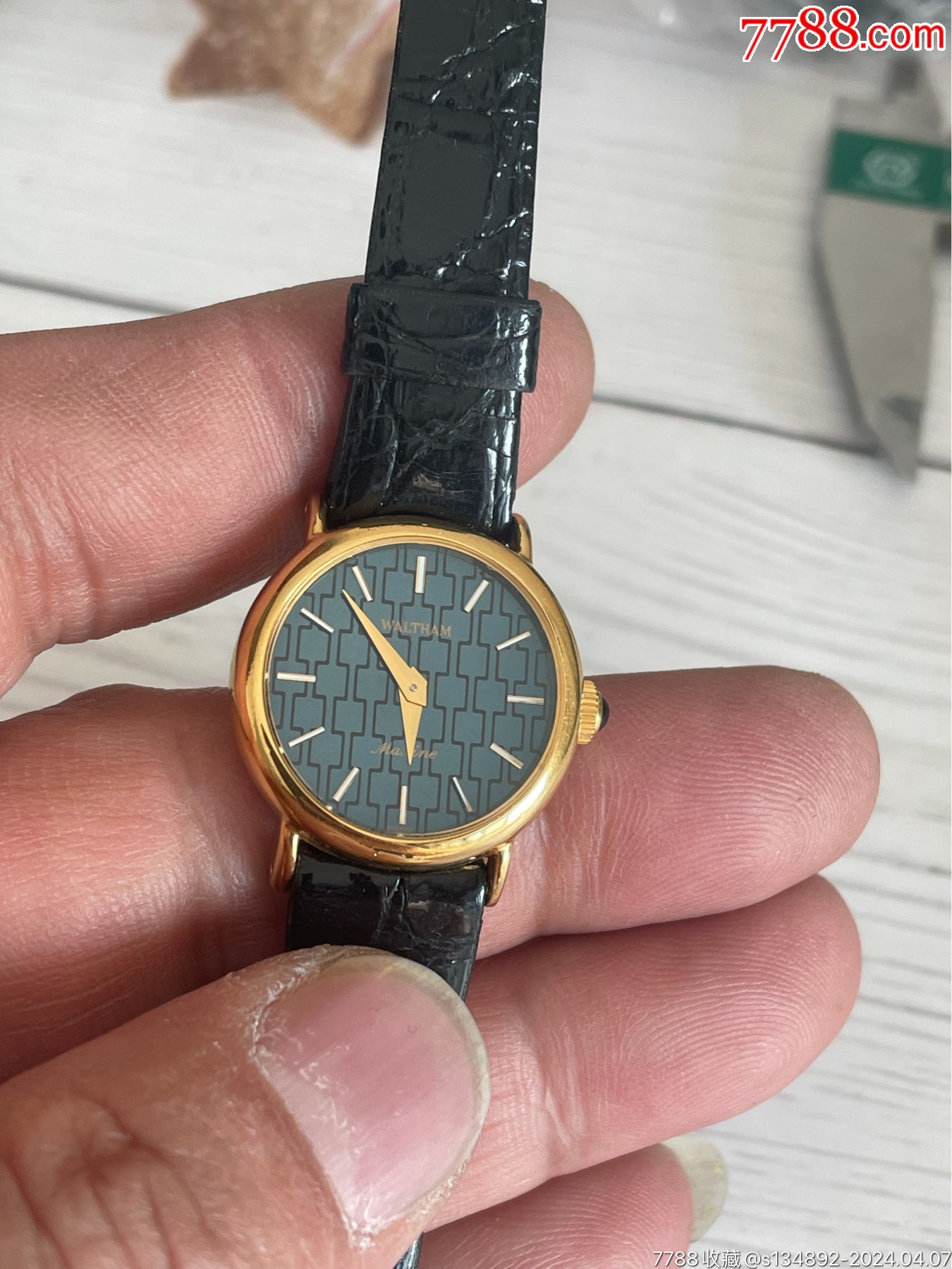 近新品瑞士产华生女机械表