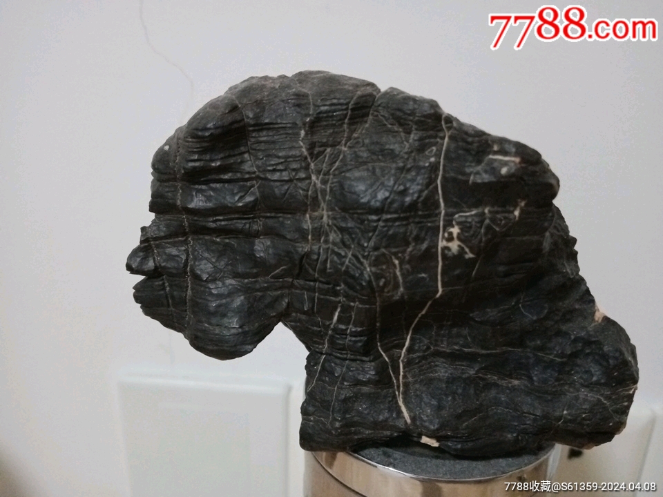 墨石（人物形状）