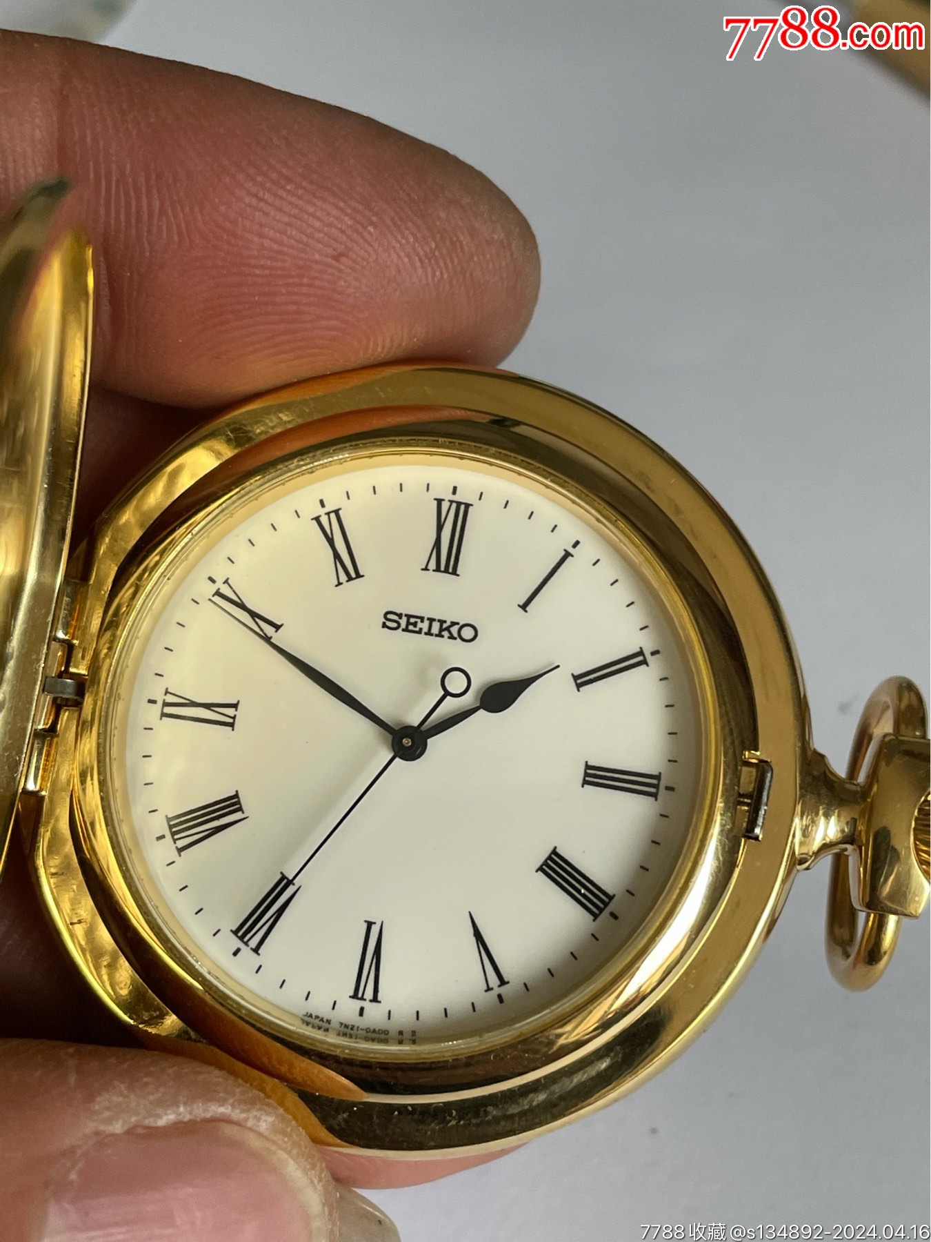 近新品日产精工怀表