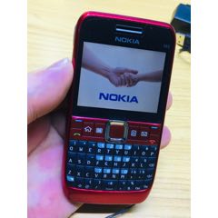 黑莓手机没有电池了品相不错仅供收藏已经很少见了