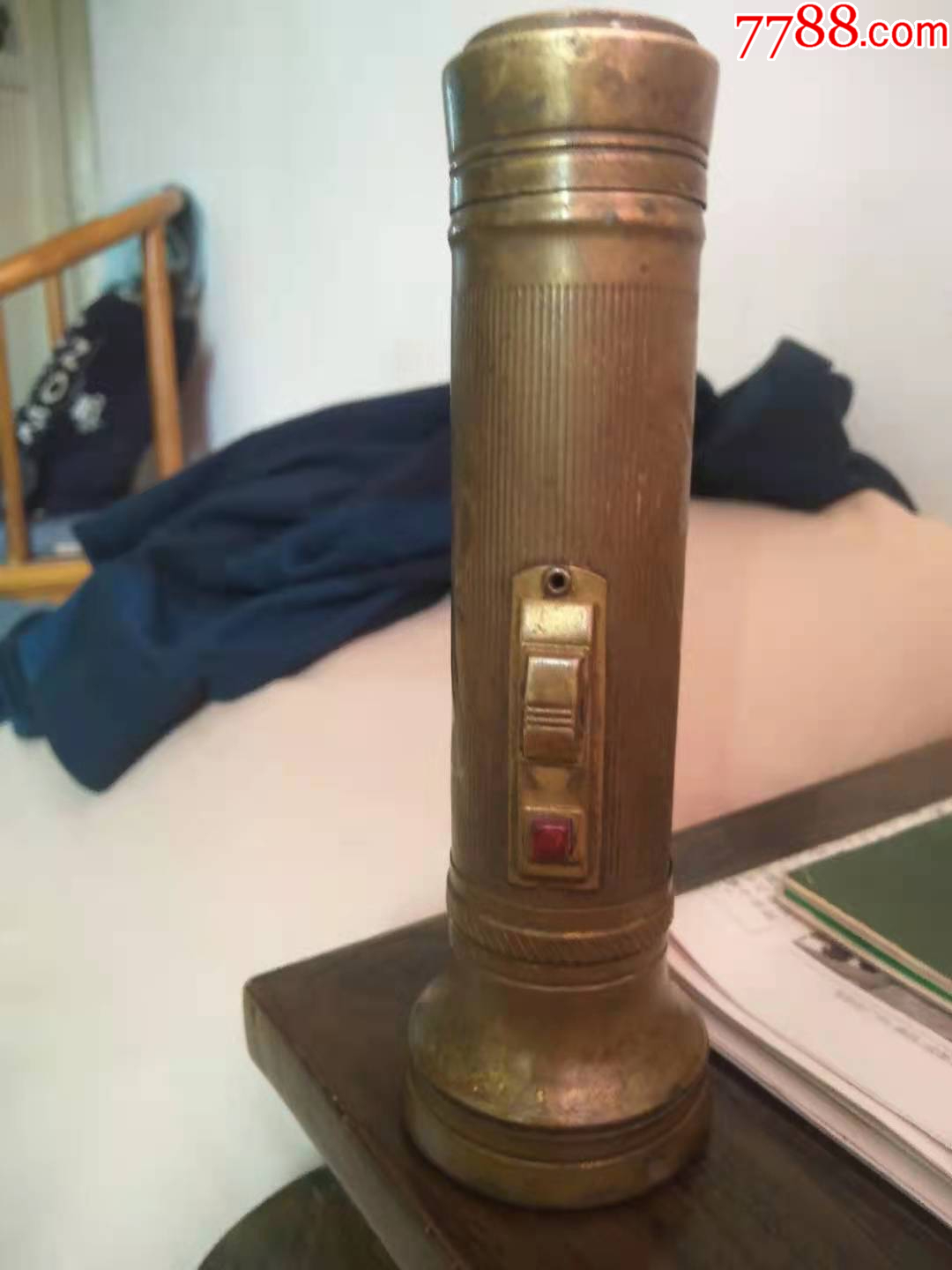 7788收藏__收藏热线>首页>拍卖>手电筒>50年代铜皮