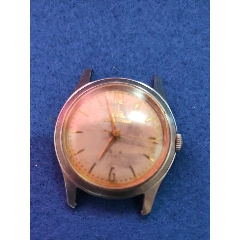 这是一块早期50年代的布纹盘老《上海A一581》手表.此表走时正常。(au37553997)