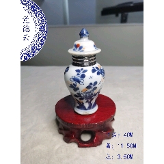 清（康熙）青花矾红美人瓶(zc37557193)