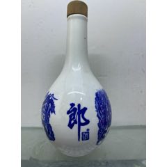 青花瓷郎酒酒瓶