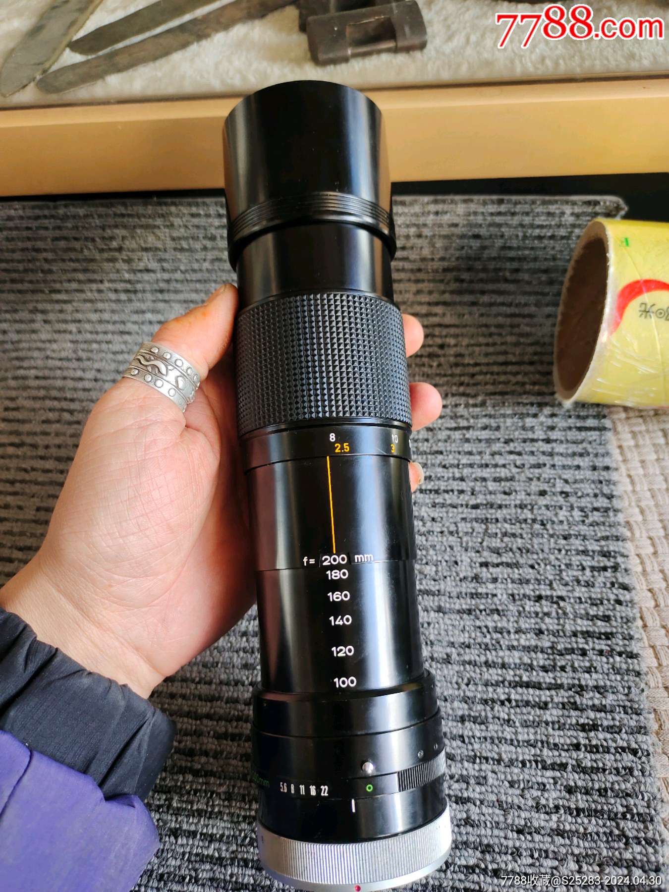 佳能100200金属大镜头里面有脏