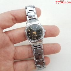 7788收藏__收藏热线>首页>拍卖>手表/腕表>迈克高仕michael-kors电子