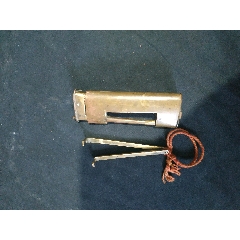 非常稀少的清代铜油灯,缺手柄.