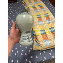 明代青花瓶(zc37689409)