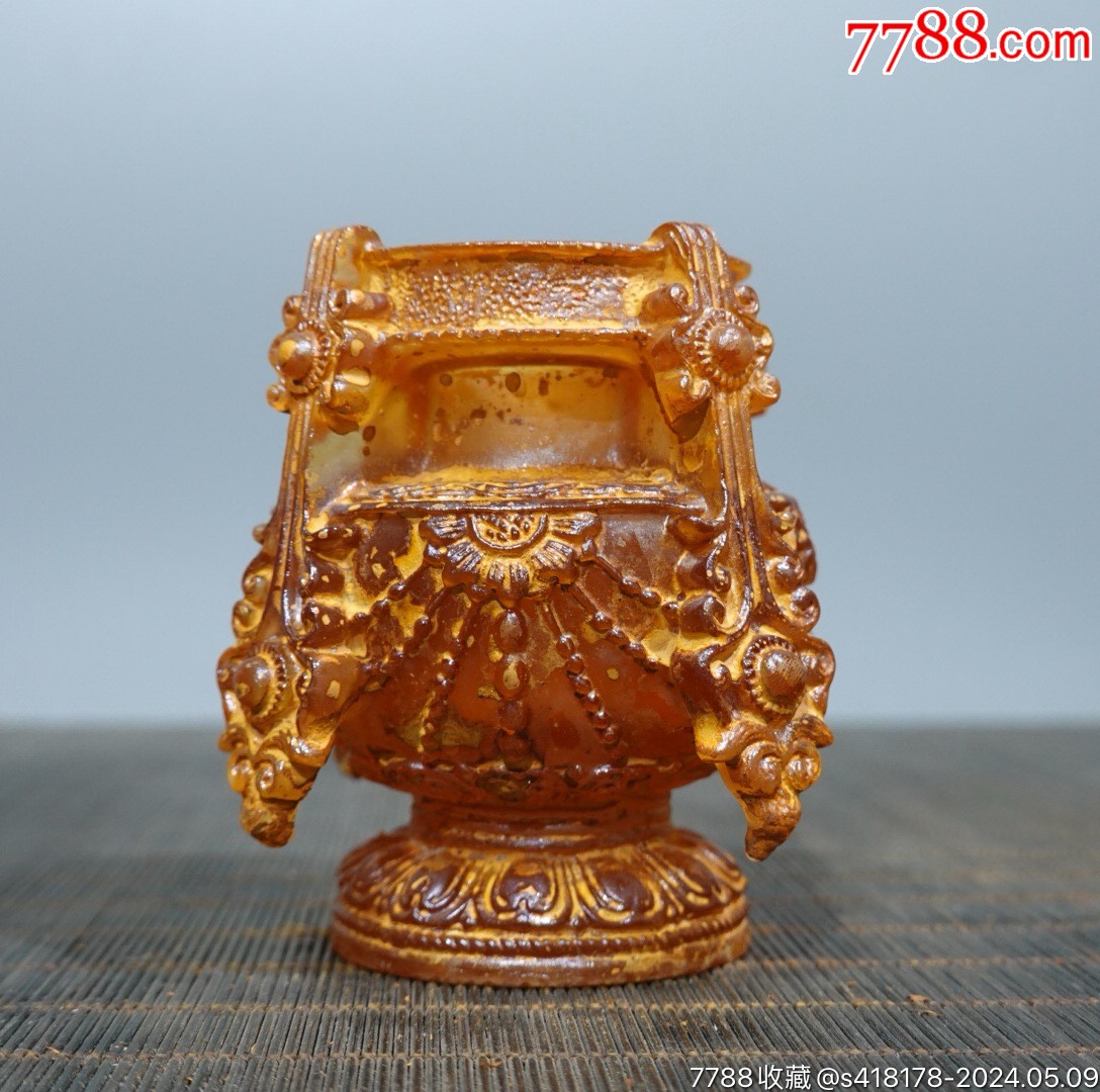 旧藏琉璃杯子长7cm宽7cm高8cm重375g