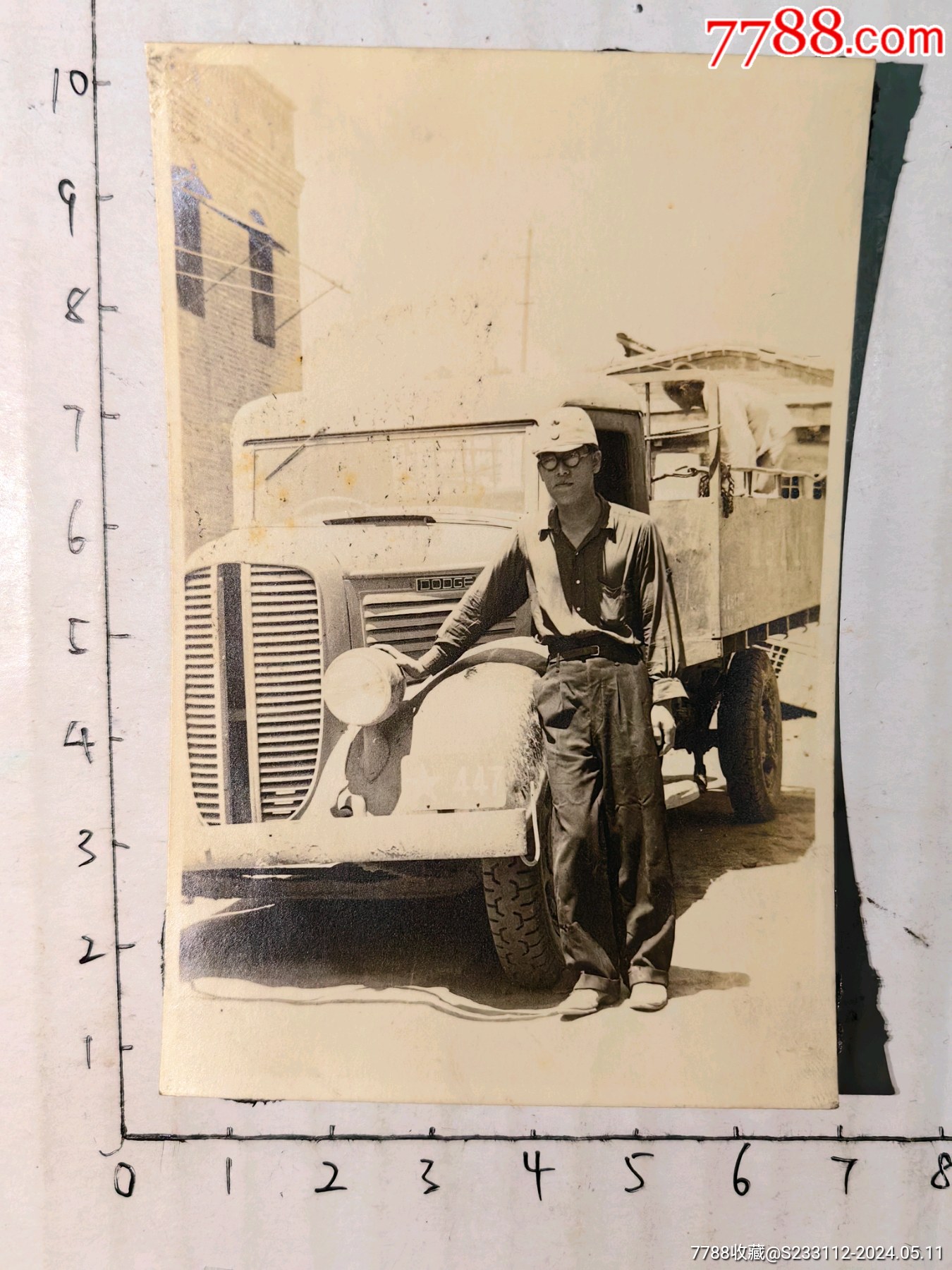 民国时期满洲时期老照片日本鬼子在河南省彰德县现在安阳市汽车老照片