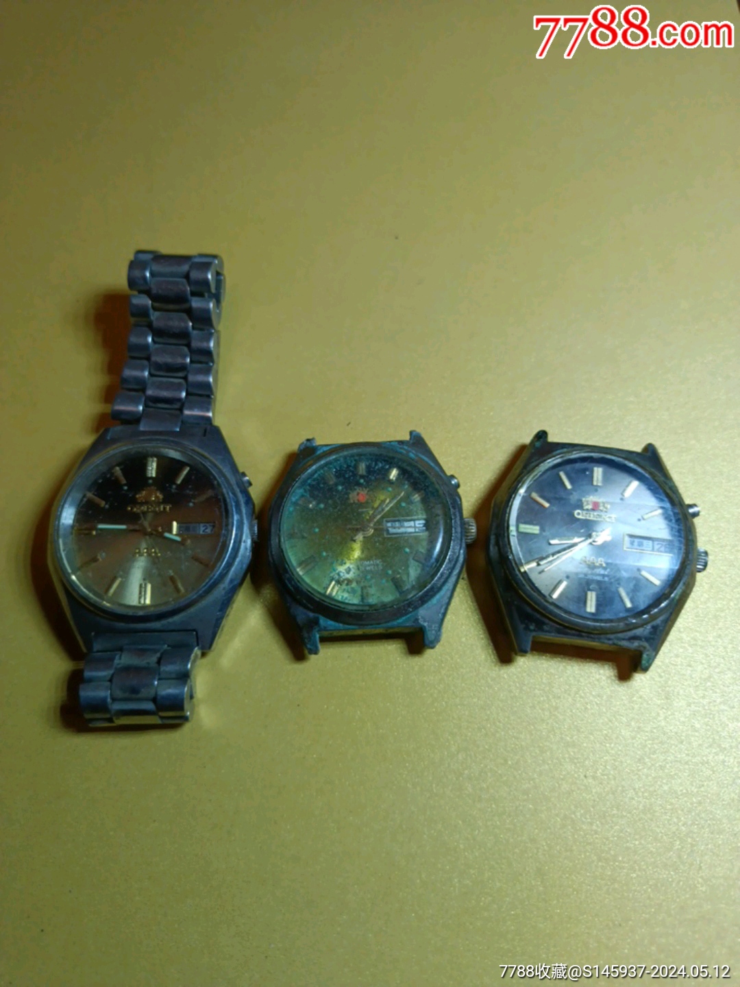 日本双狮双日历自动男式手表三块