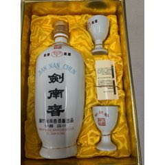 剑南春酒瓶(au37790960)