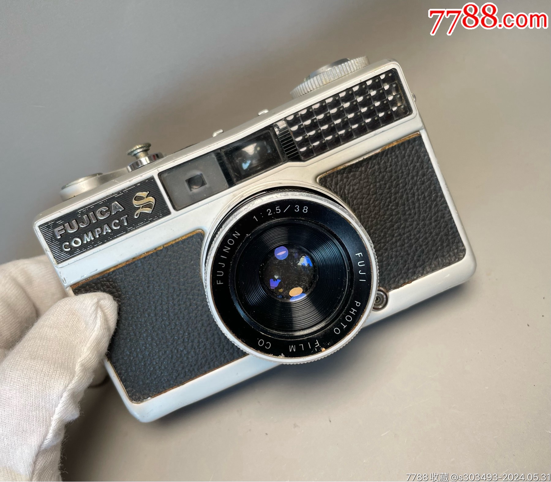 富士fujicacompacts复古机械相机.过片,快门正常.片仓盒盖子