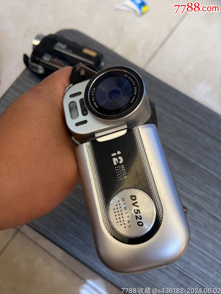 5品99三星摄像机￥107.