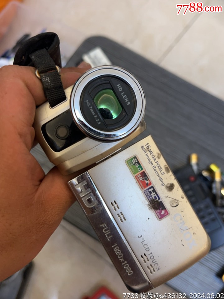 5品99三星摄像机￥107.