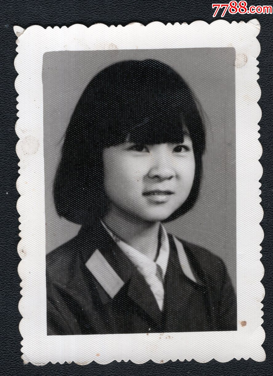 70年代女兵老照片1张(尺寸约5.1*7厘米)
