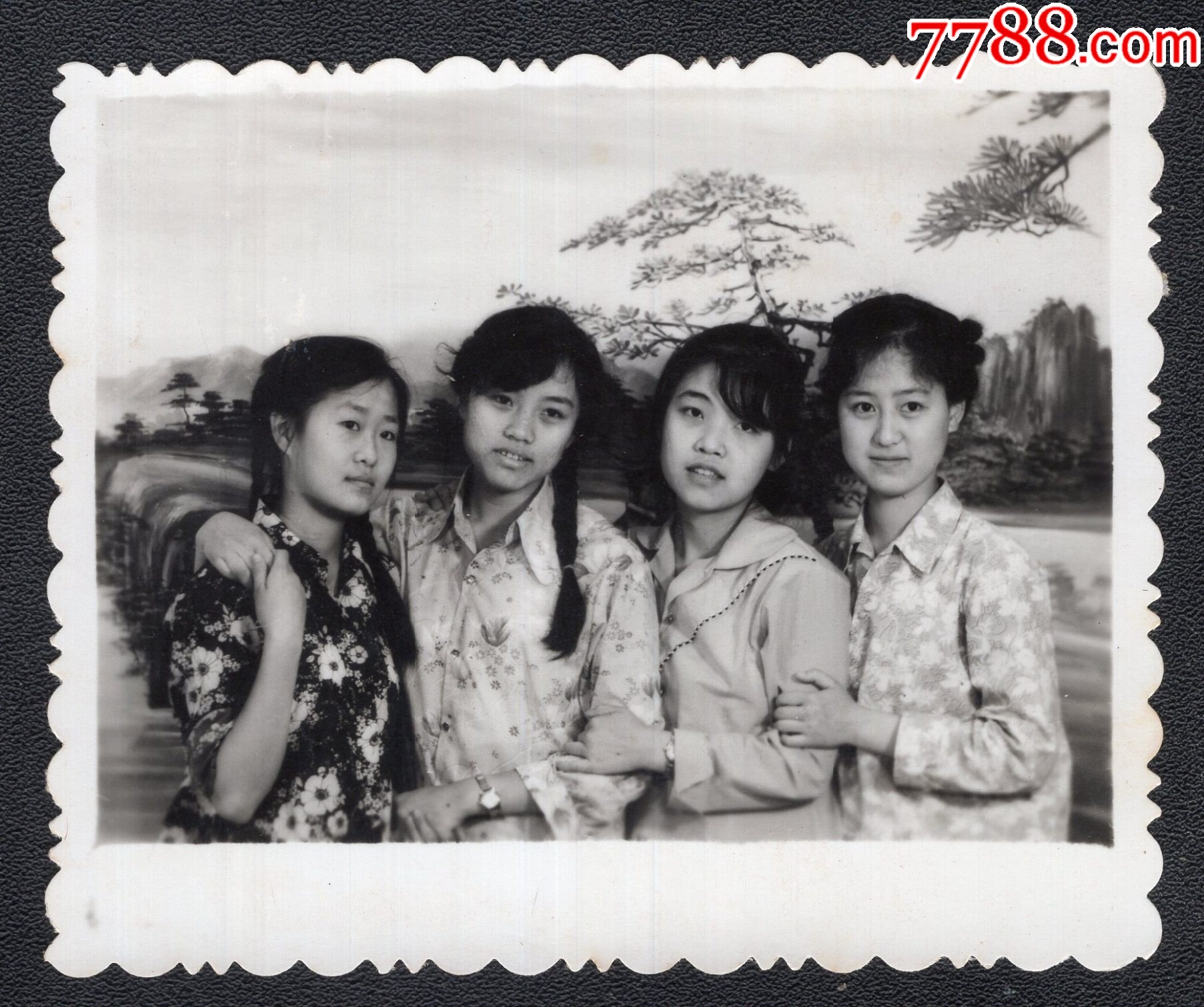 80年代美女学生老照片1张尺寸约673厘米