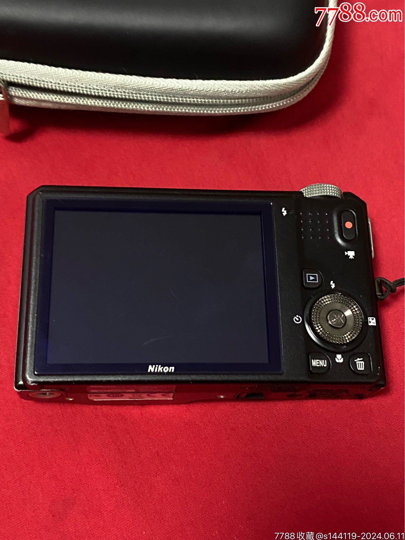 大屏尼康数码相机