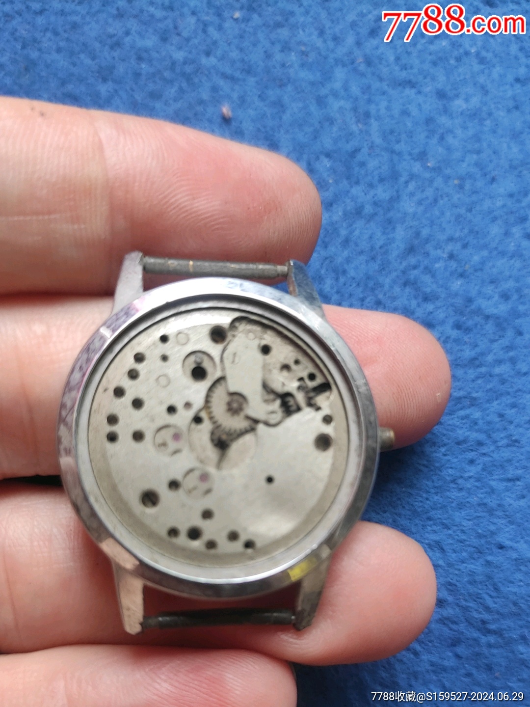这是一块国产老《上海一A657》手表.没有表盘和表蒙.当配件处理了。_价格9元_第2张_