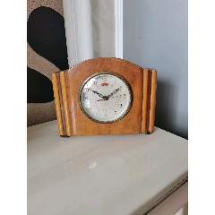 少见款1964年上海产钻石牌黑金十字表盘机械闹钟座钟