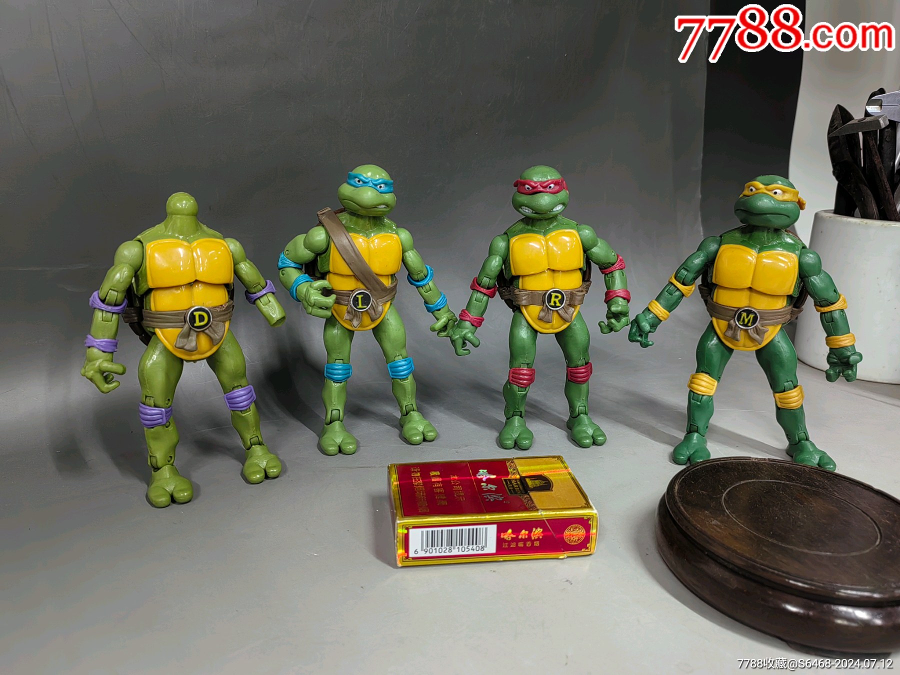 忍者神龟,四个人,够大._价格15元【我的宝贝】_第1张