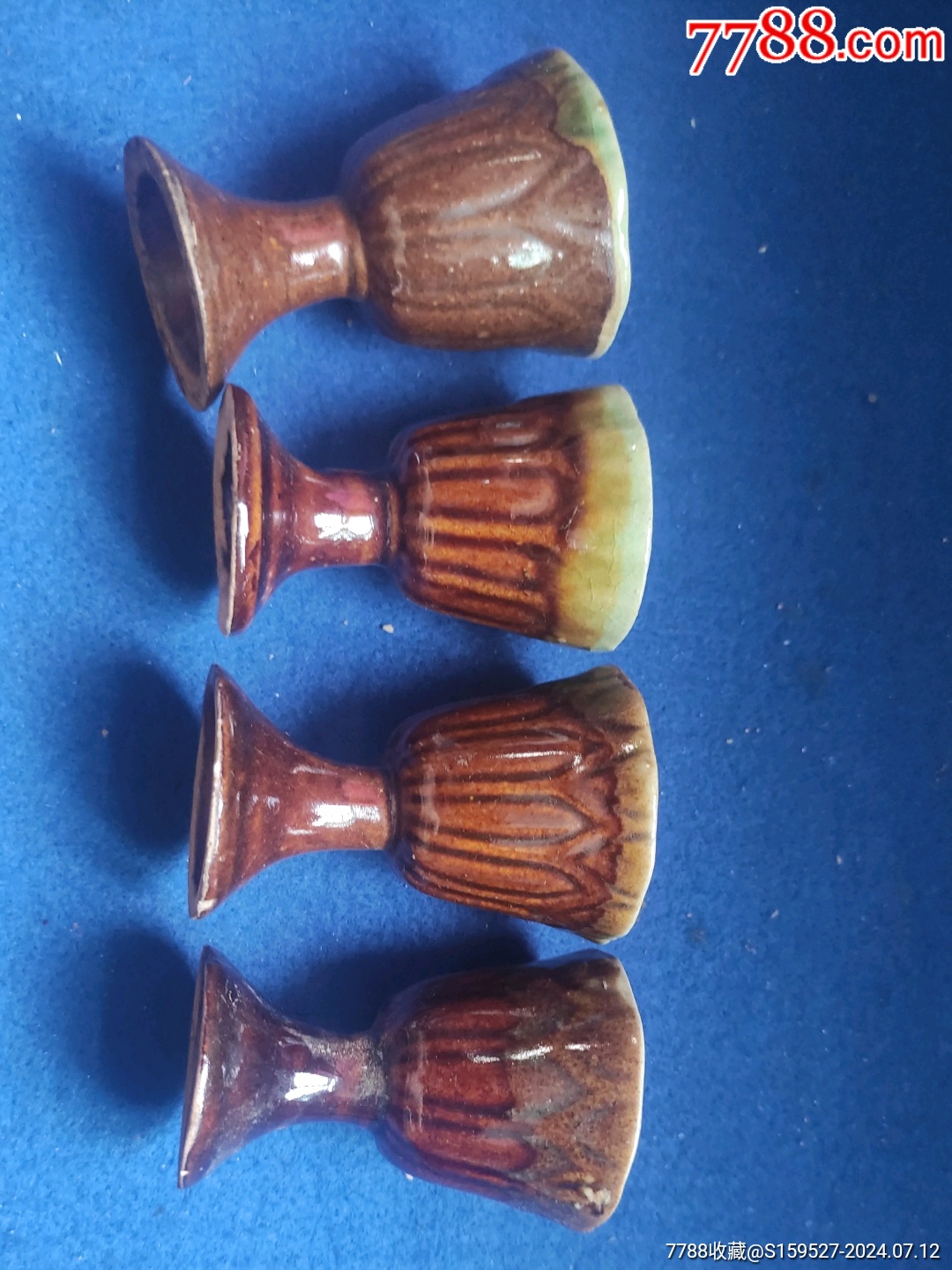 这是4个早期的醤釉高角酒杯品如图