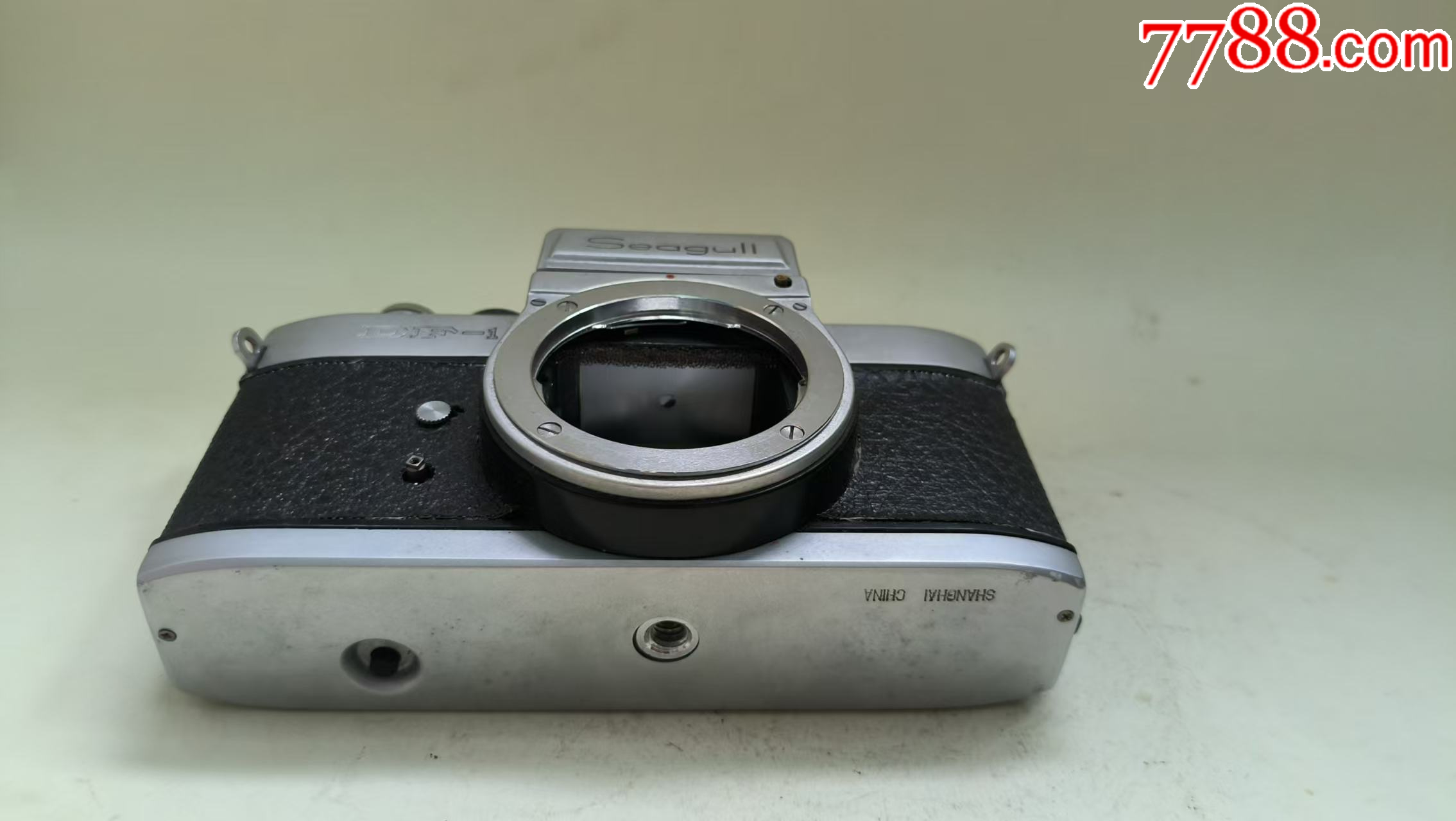 单反相机,带镜头￥3405品以下99体积硕大的骑士相机￥1505品以下