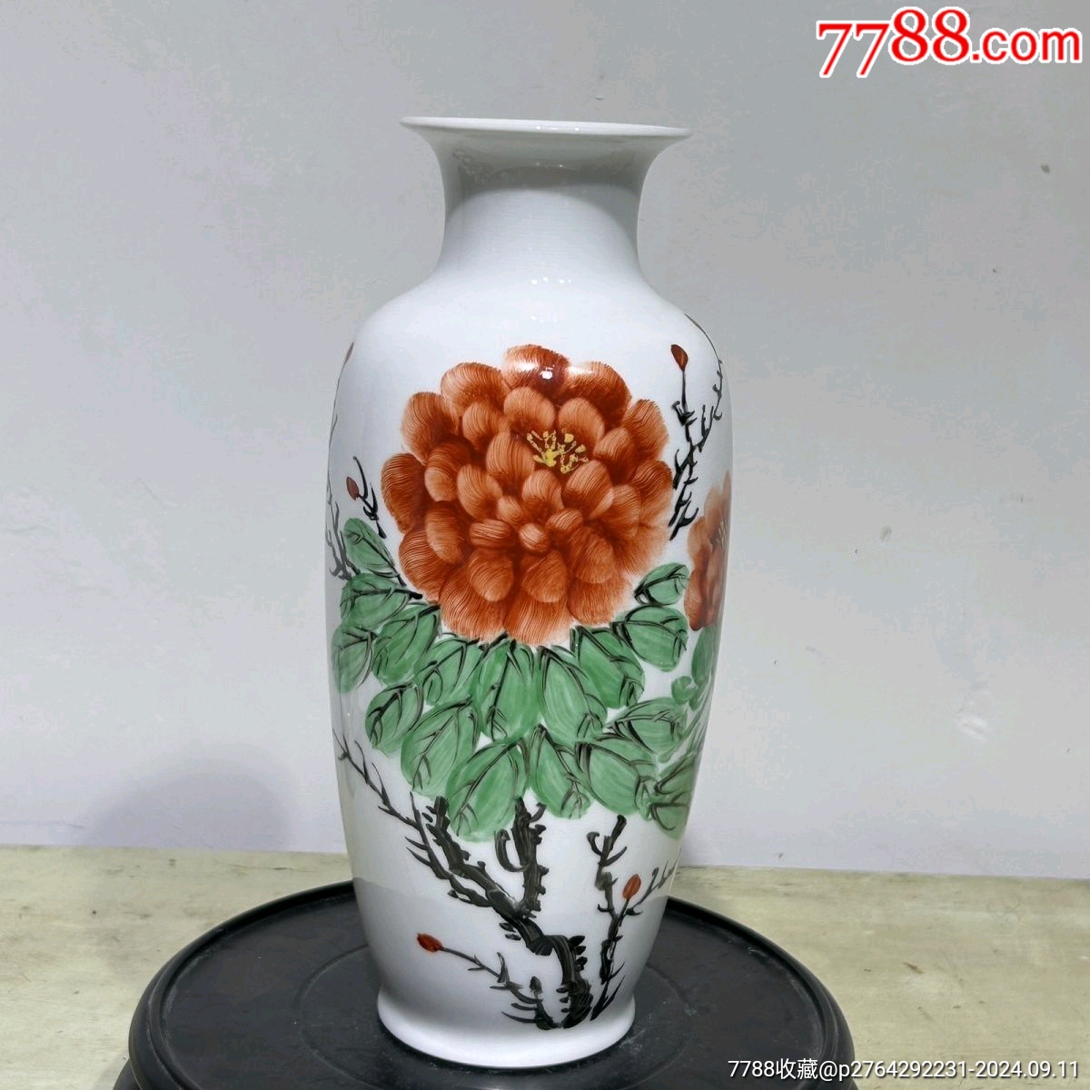 建国初期手绘粉彩花瓶全品无瑕疵