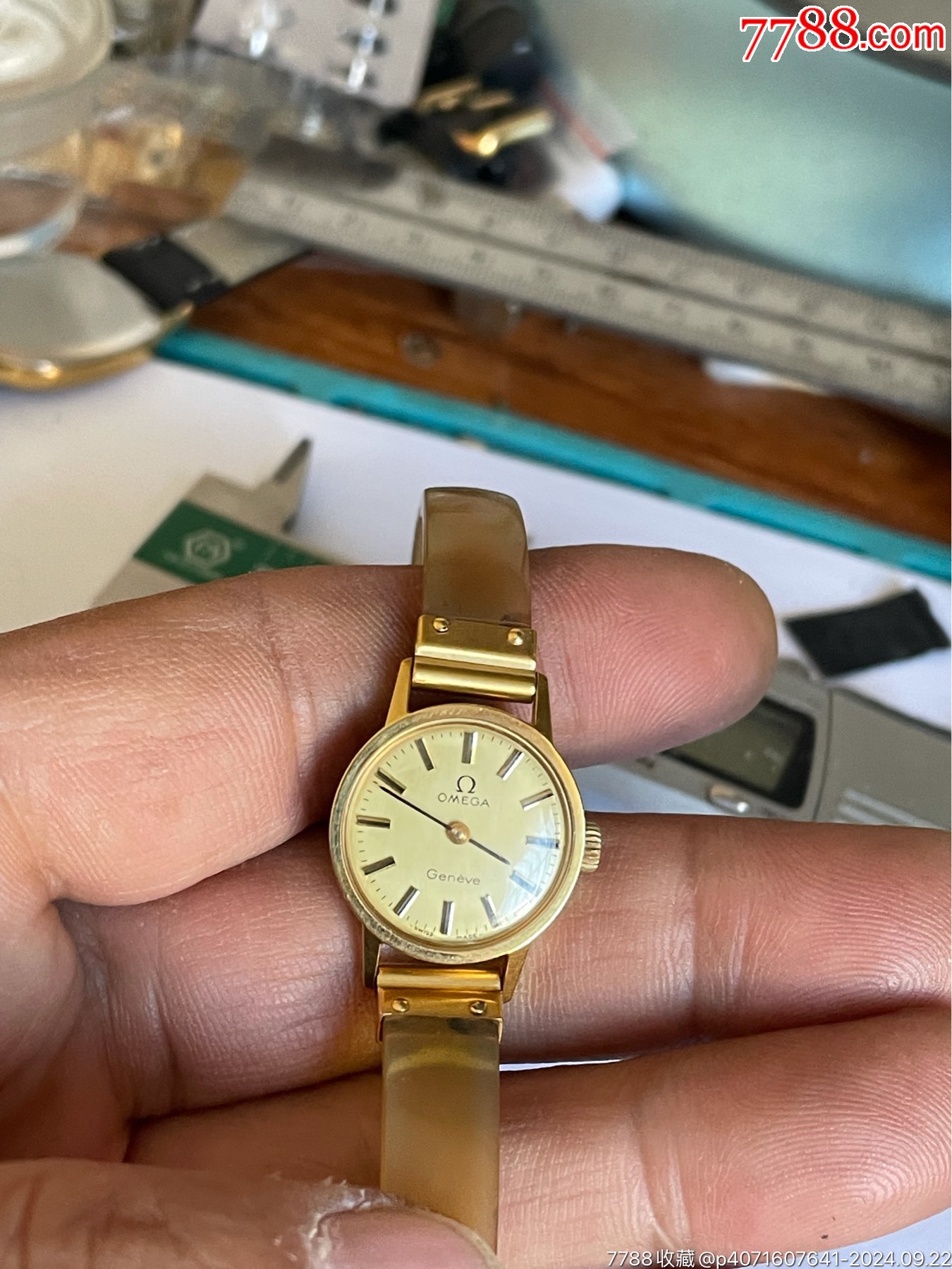 近新品瑞士产欧米茄女机械表