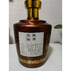 牛25l53度贵州大曲酒瓶