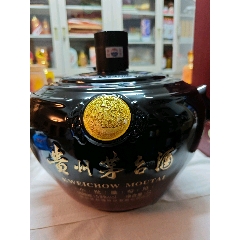 茅台酒瓶(巴拿马)