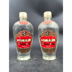 稀缺老酒:1987年高度半斤装萝卜瓶川兴大曲一对