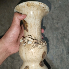 宋影青雙龍點(diǎn)彩手工花觚