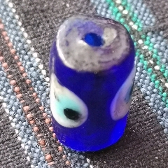 琉璃三眼珠子_