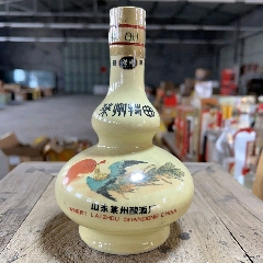 1989年產(chǎn)山東名酒萊州特曲高度500ml（此單為一瓶）