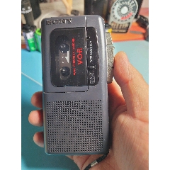 索尼m670迷你磁帶隨身聽_