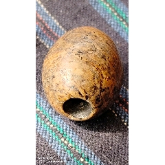 千年火山石桶珠，_