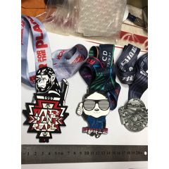 2017年猩球崛起3:終極之戰(zhàn)、成都、龍口國際線上跑、各一枚異形獎牌。