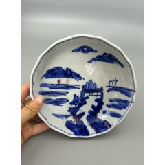 玉璧底，手繪青花山水帆船紋深盤，一枚