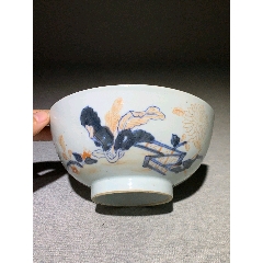 清三代乾隆青花礬紅花卉紋碗【品相】：口沿沖線、小飛皮【尺寸】：口徑15cm