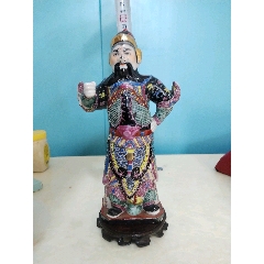 粉彩周倉(cāng)瓷塑