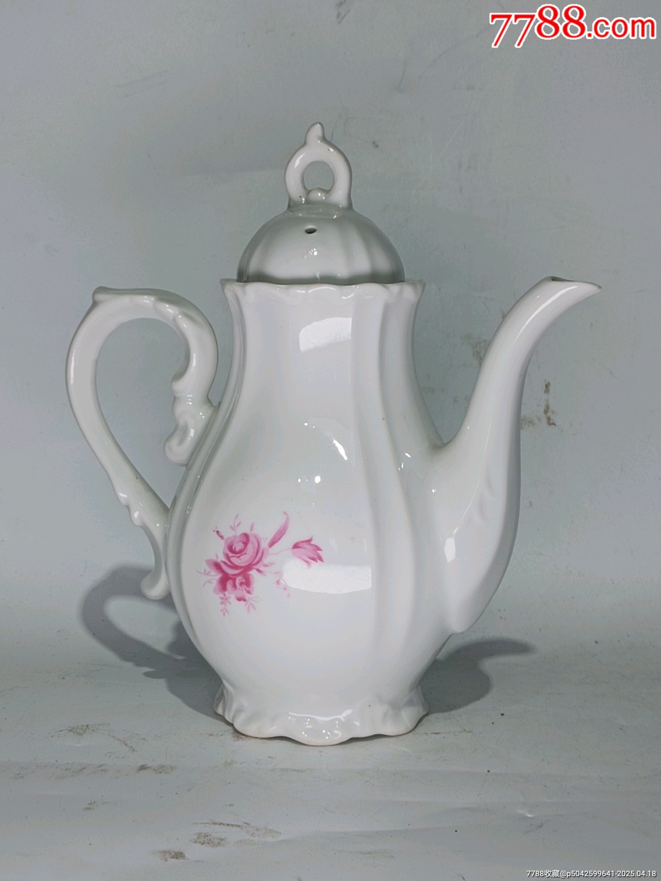 清乾隆粉彩花卉紋壺_價格625元_第5張_
