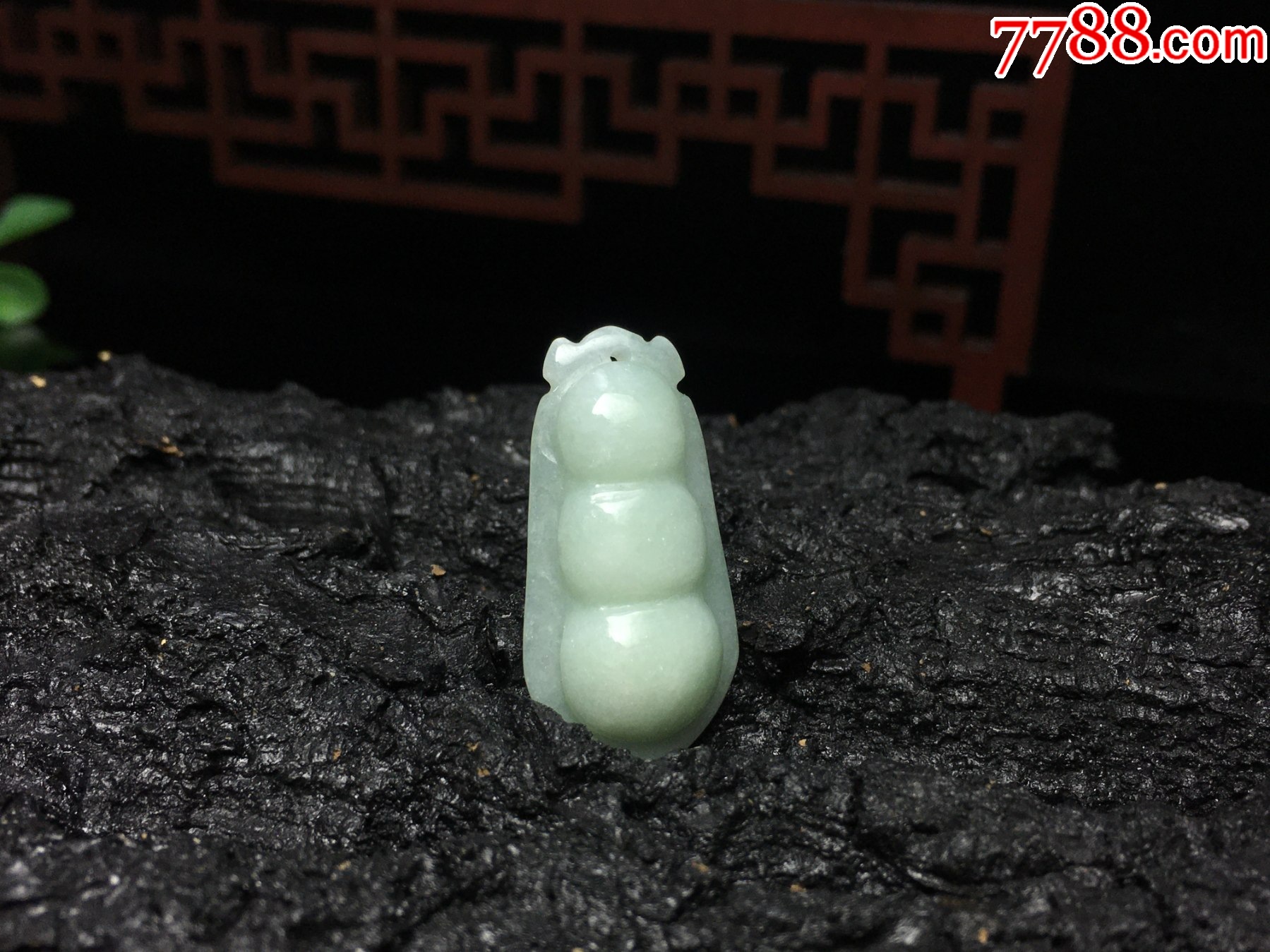 XA01天然翡翠A貨淡綠四季豆福豆吊墜_價(jià)格1元_第7張_