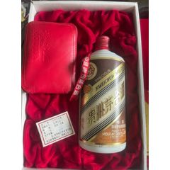 茅臺(tái)珍品酒瓶