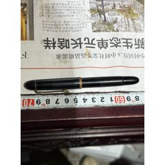 14K老金筆、不知道哪個國家的、不懂、自己看清在拍、筆帽有裂、東西如圖、拍好不退