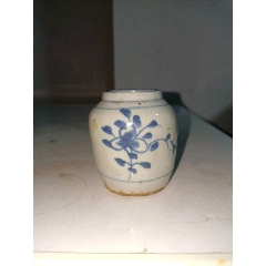 明代青花小罐子
