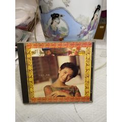 吳婉芳-秋飔。韓版銀圈。85新