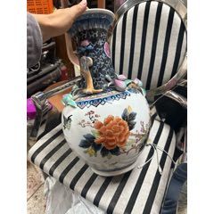 老彩繪描金堆塑壽桃花鳥(niǎo)天球瓶，完整，工藝精美，如圖所見(jiàn)發(fā)貨